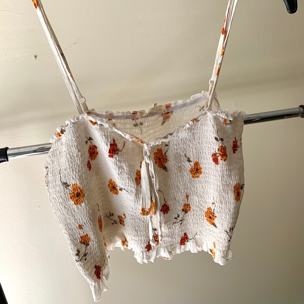 Floral cropped tank top
